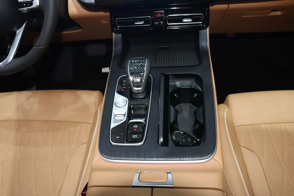 GAC Trumpchi GS8 Trumpchi GS8 2025 Pilot Series 2.0TGDI 2WD 5-seater Luxury Edition 2025 — миниатюра 4
