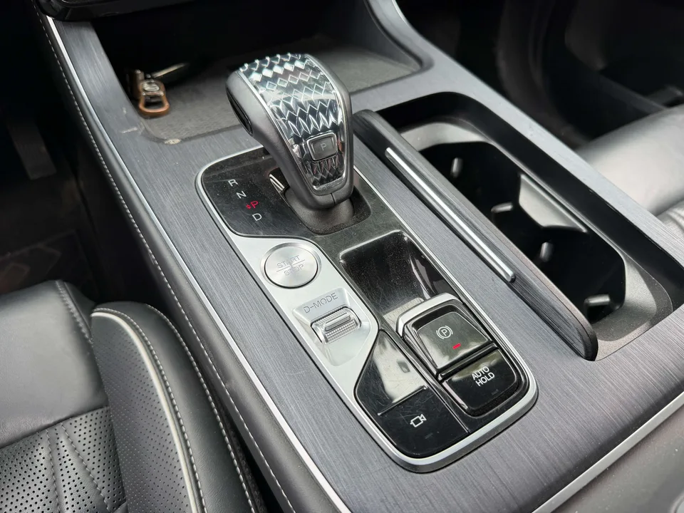 GAC Trumpchi GS8 Trumpchi GS8 2024 Pilot Series 2.0TGDI 4WD Luxury Smart Edition 2024 — миниатюра 3