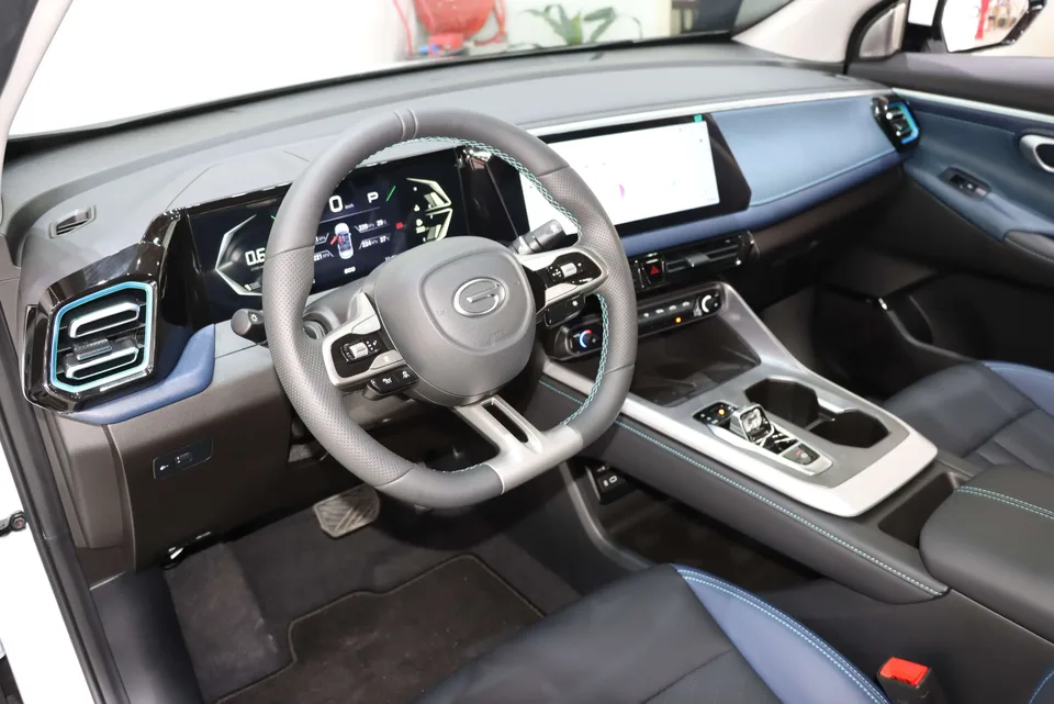 GAC Trumpchi GS3 Shadow Speed 270T Jinzhi Edition 2025 — миниатюра 4