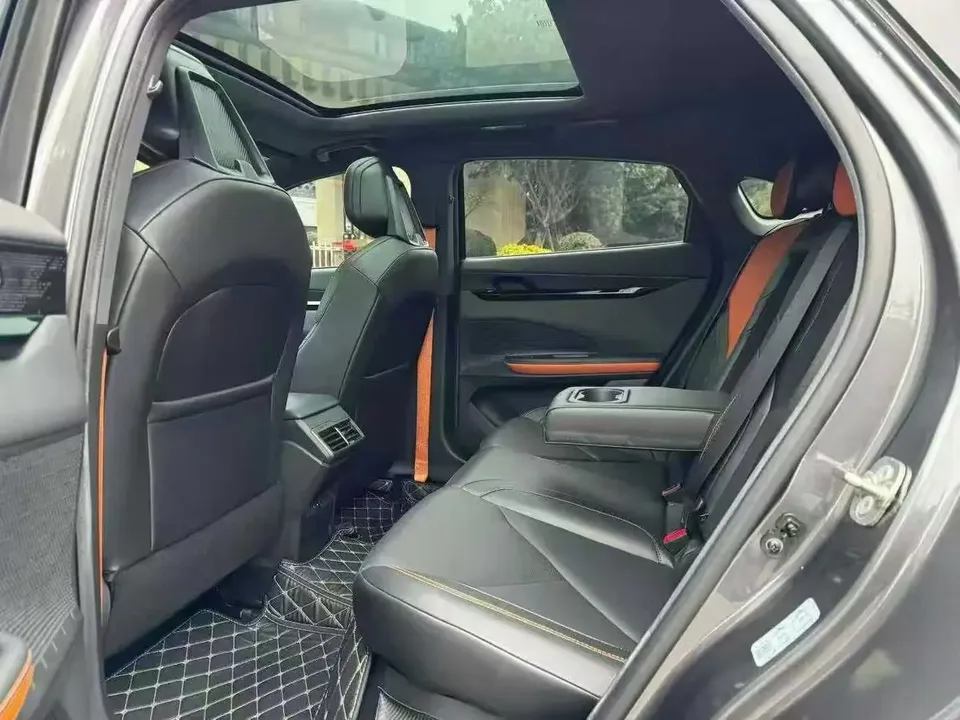 Changan UNI-V 1.5T Premium Edition 2023 — миниатюра 3