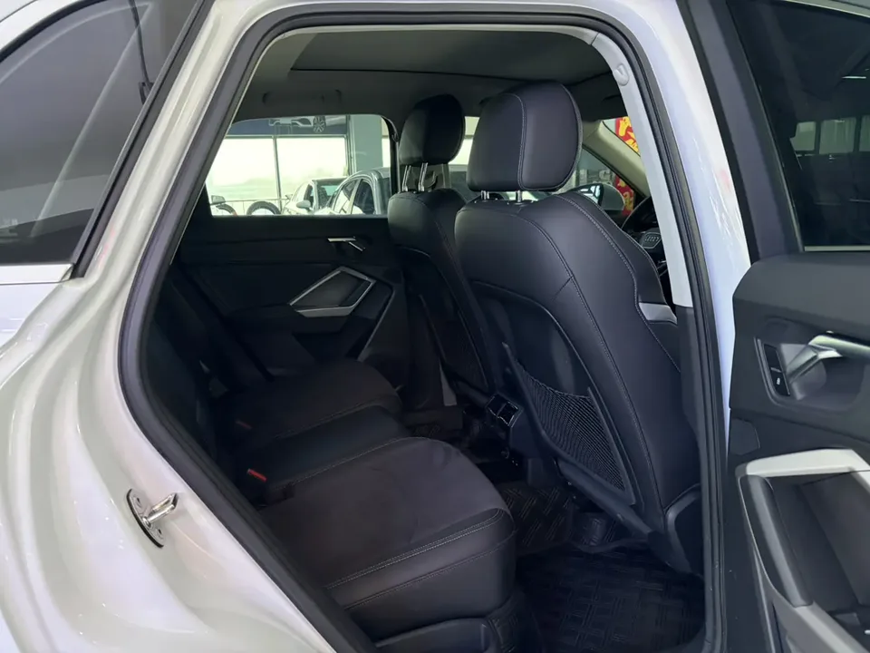 Audi Q3 Audi Q3 2022 35 TFSI Fashionable and Dynamic 2022 — миниатюра 5