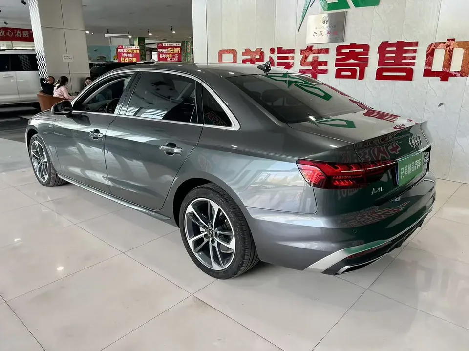 Audi a4 l 40 TFSI Fashion Dynamic Edition 2023 — миниатюра 2