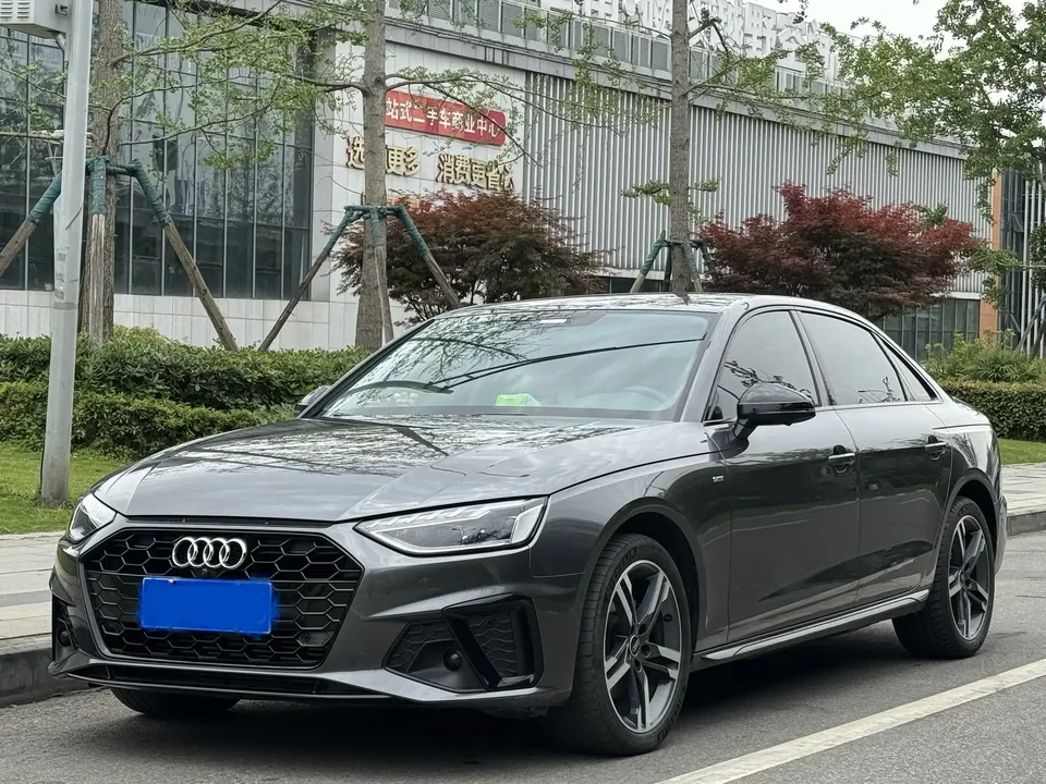 Audi a4 l 2023