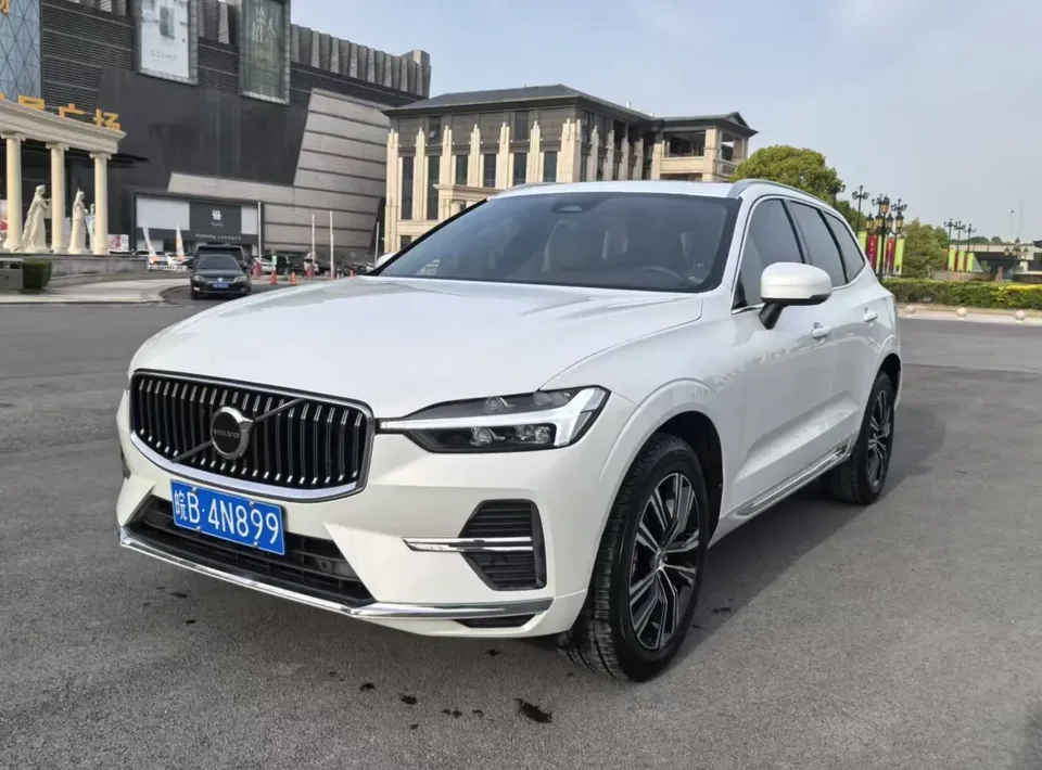 Volvo XC60 2022