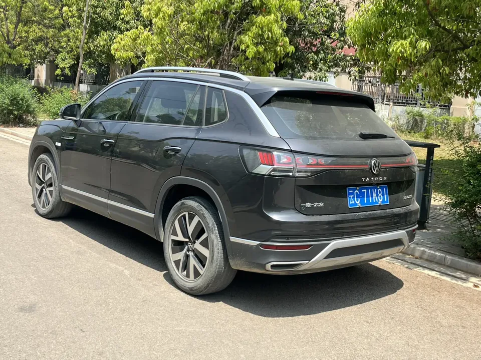 Volkswagen Tayron Tanyue 2024 330TSI 2WD Luxury Plus Advanced Edition 2024 — миниатюра 4