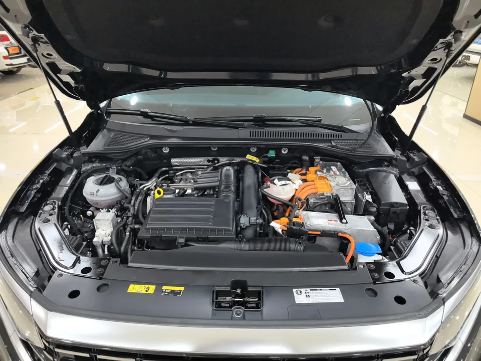 Volkswagen Passat PHEV Passat PHEV 2022 430PHEV Hybrid Elite Edition 2023 — миниатюра 3