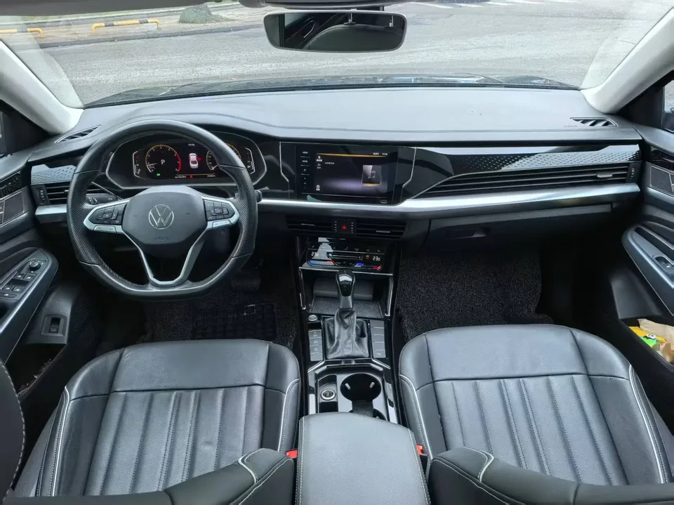 Volkswagen Passat Passat 2022 330TSI Premium Edition 2022 — миниатюра 3