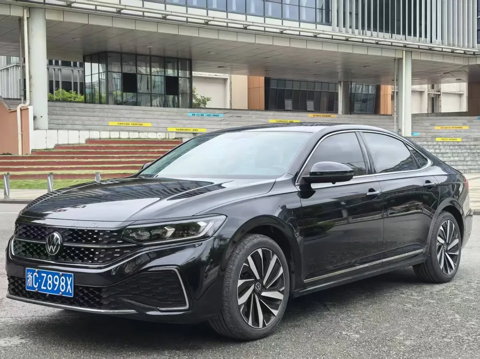 Volkswagen Passat 2022