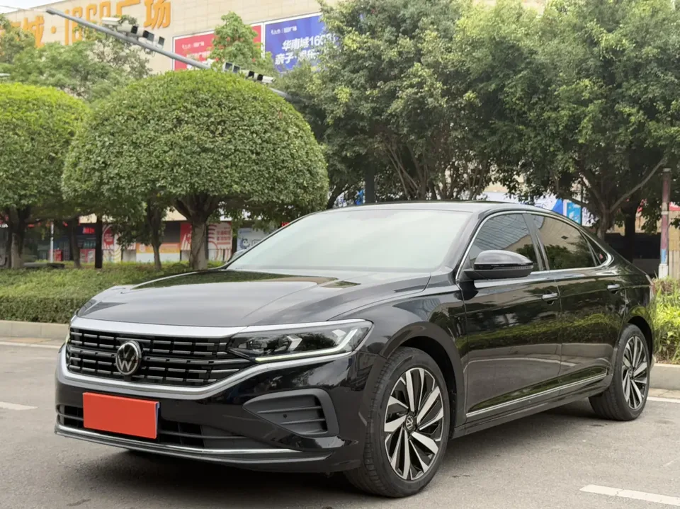 Volkswagen Passat 2025