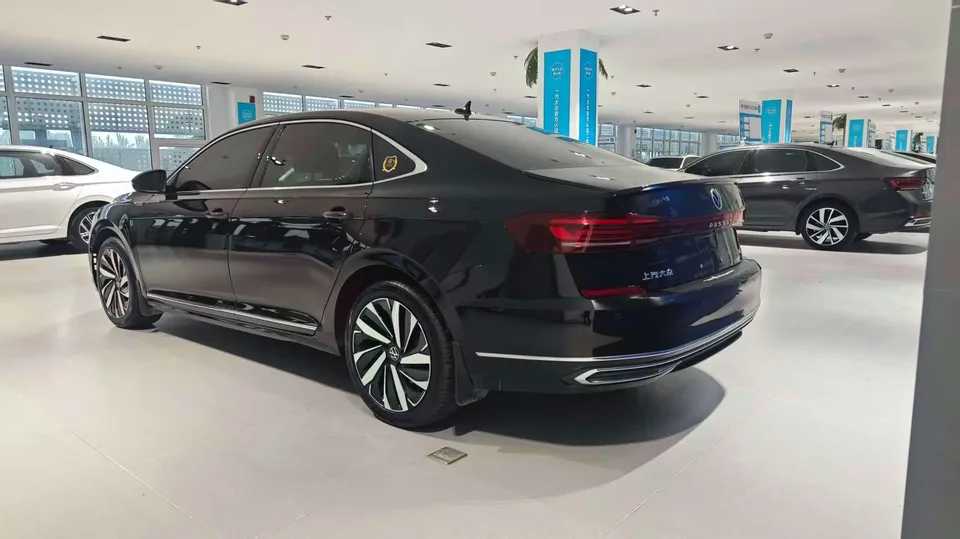 Volkswagen Passat Passat 2025 Outstanding Model 380TSI Longteng Edition 2025 — миниатюра 2