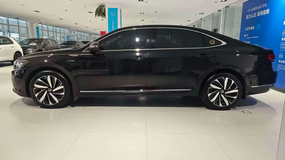 Volkswagen Passat Passat 2025 Outstanding Model 380TSI Longteng Edition 2025 — миниатюра 4
