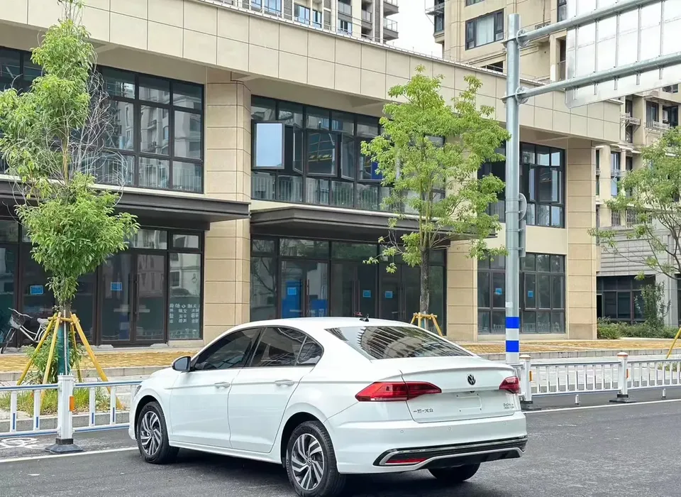Volkswagen Bora Bora 2023 200TSI DSG Intelligent Driving Edition 2023 — thumbnail 4