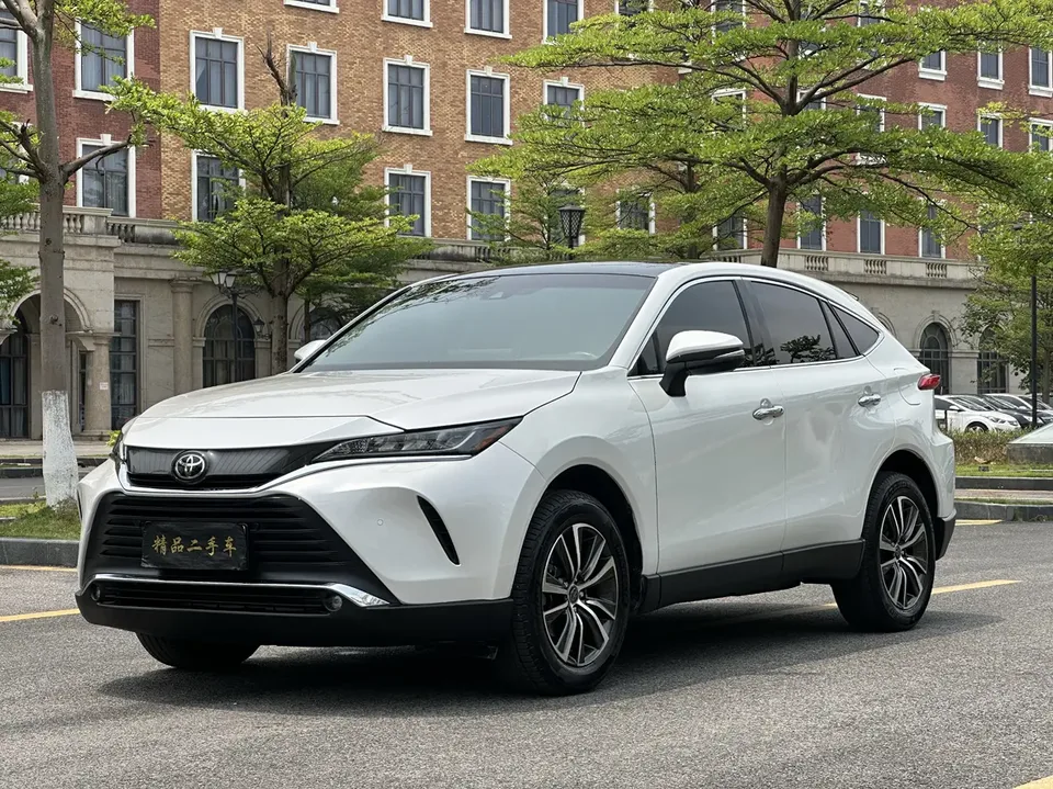 Toyota HARRIER 2022