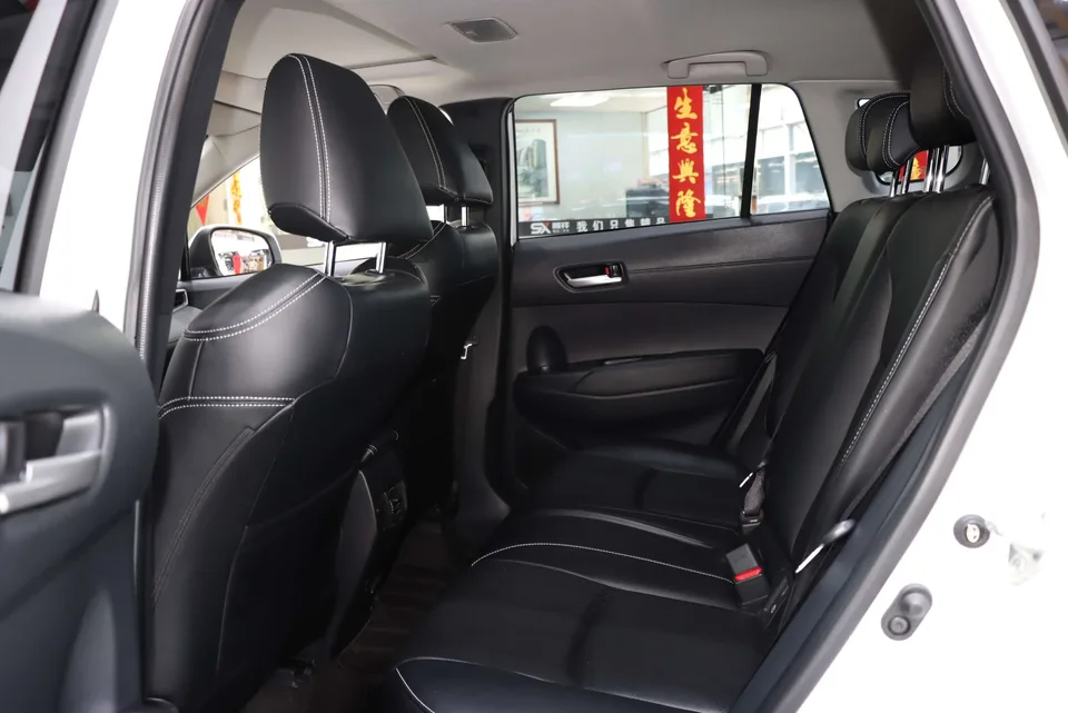 Toyota CorollaCross 2.0L Deluxe Edition 2022 — миниатюра 5