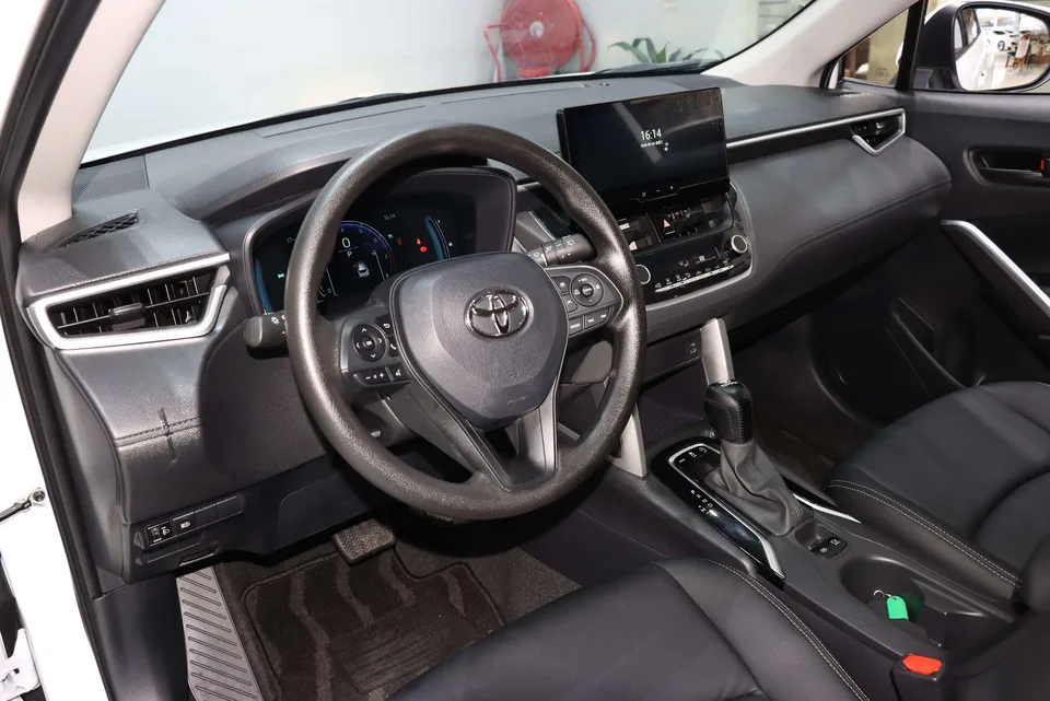 Toyota CorollaCross 2.0L CVT Elite Edition 2025 — миниатюра 4