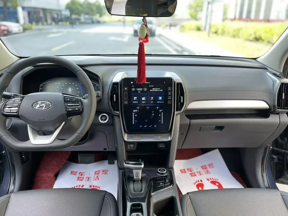 Hyundai ix35 Hyundai ix35 2021 2.0L Automatic 2WD Leading Edition GLS 2023 — миниатюра 3