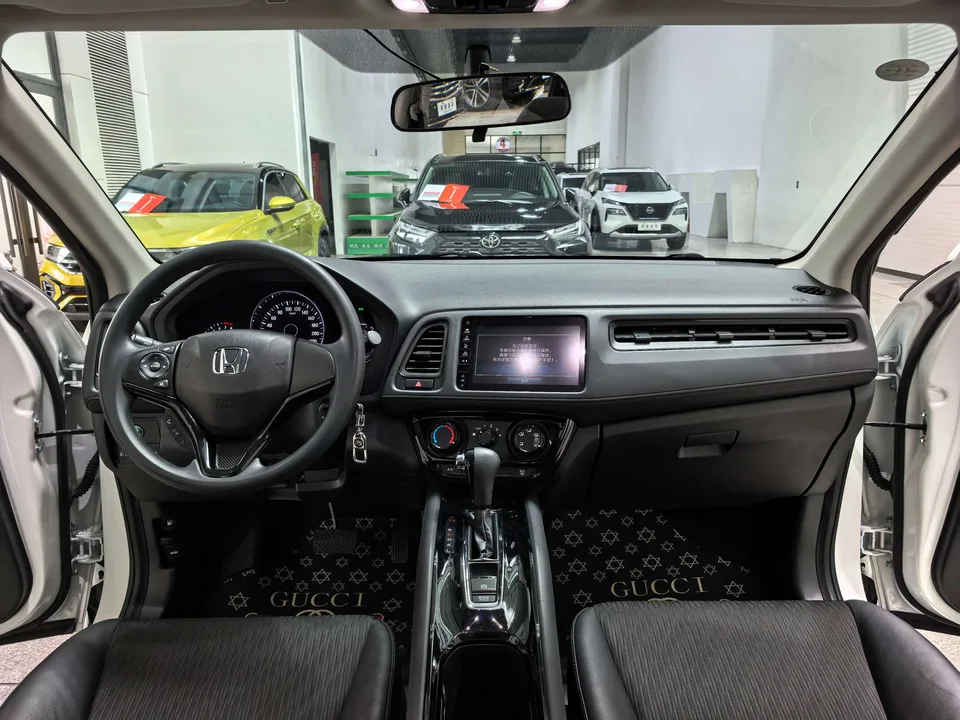 Honda VEZEL 1.5L CVT Pioneer Edition 2022 — миниатюра 2