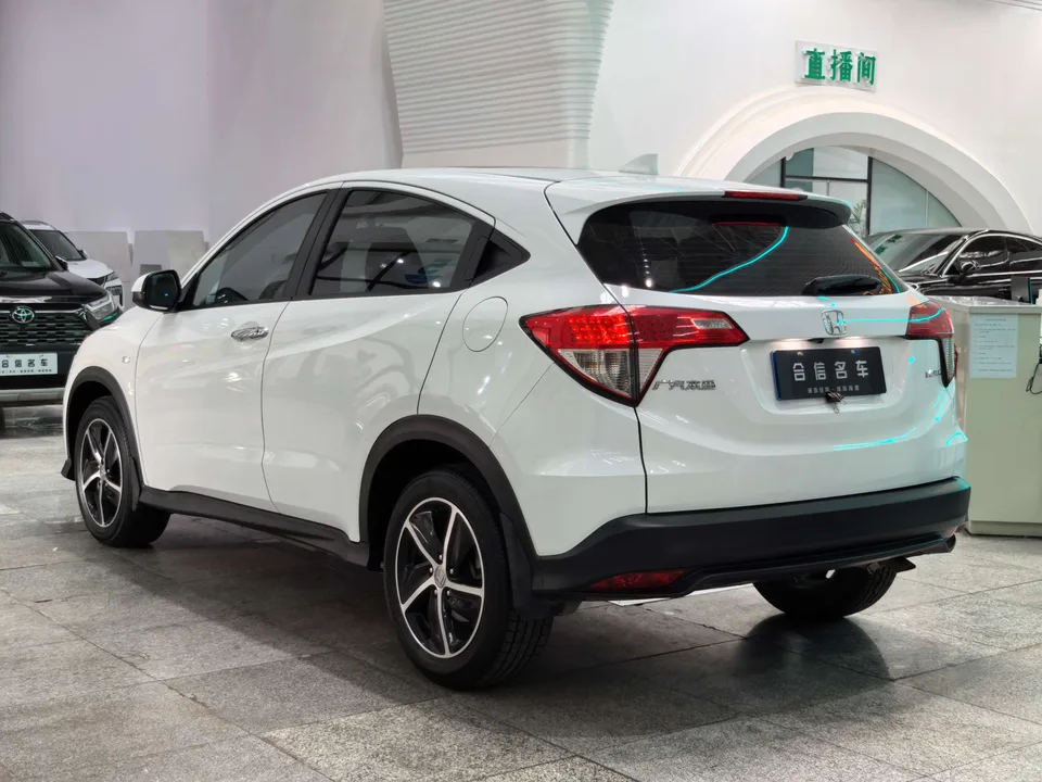 Honda VEZEL 1.5L CVT Pioneer Edition 2022 — миниатюра 4