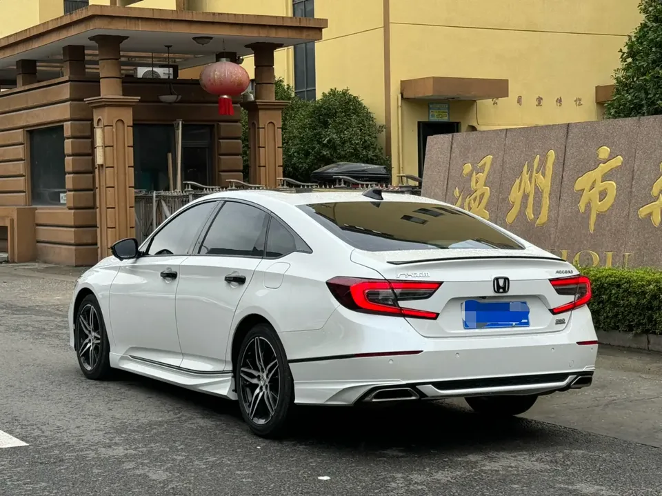 Honda Accord 2022 Accord 260TURBO Fantasy Night Premium Edition 2022 — миниатюра 2