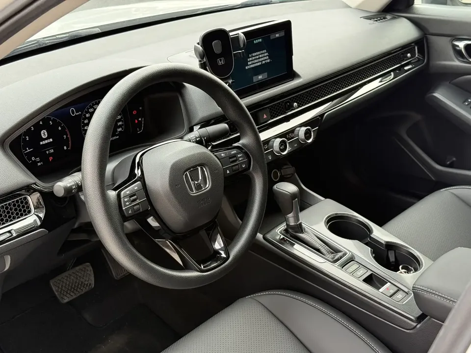 Honda CIVIC Civic 240TURBO CVT Power Edition 2023 — миниатюра 4