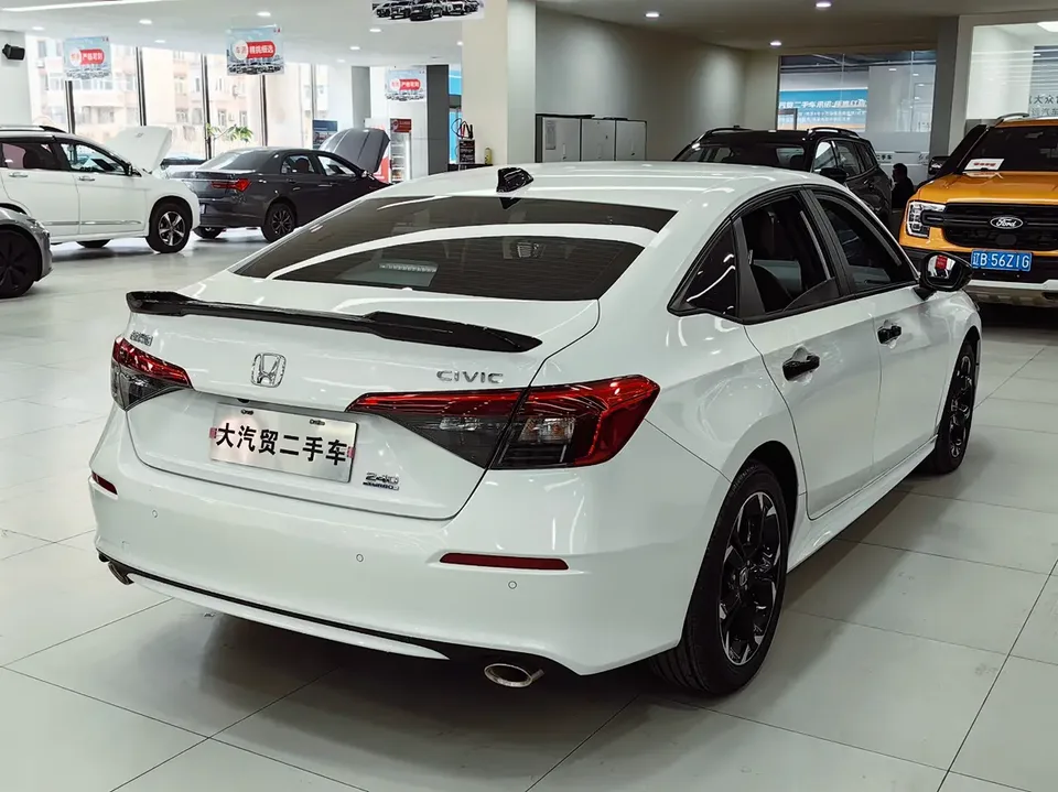 Honda CIVIC Civic 240TURBO CVT Power Edition 2024 — миниатюра 2