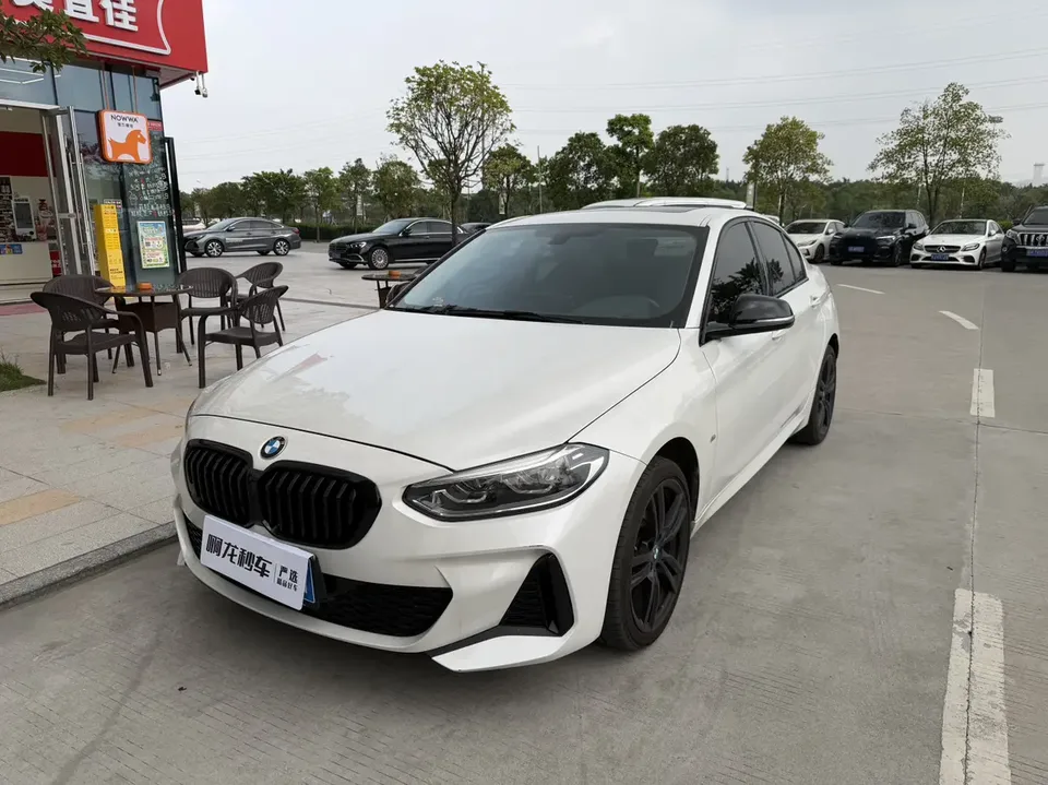 BMW 1 Series 2022