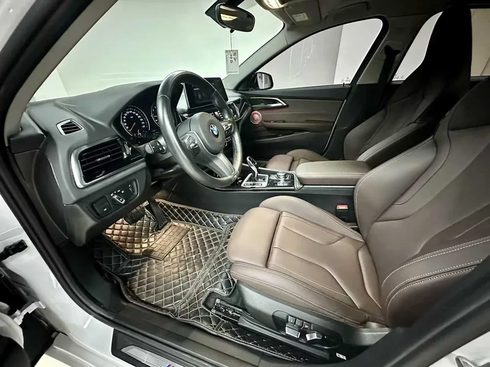 BMW 1 Series BMW 1 Series 2023 125i M Sport Night Edition 2023 — миниатюра 3