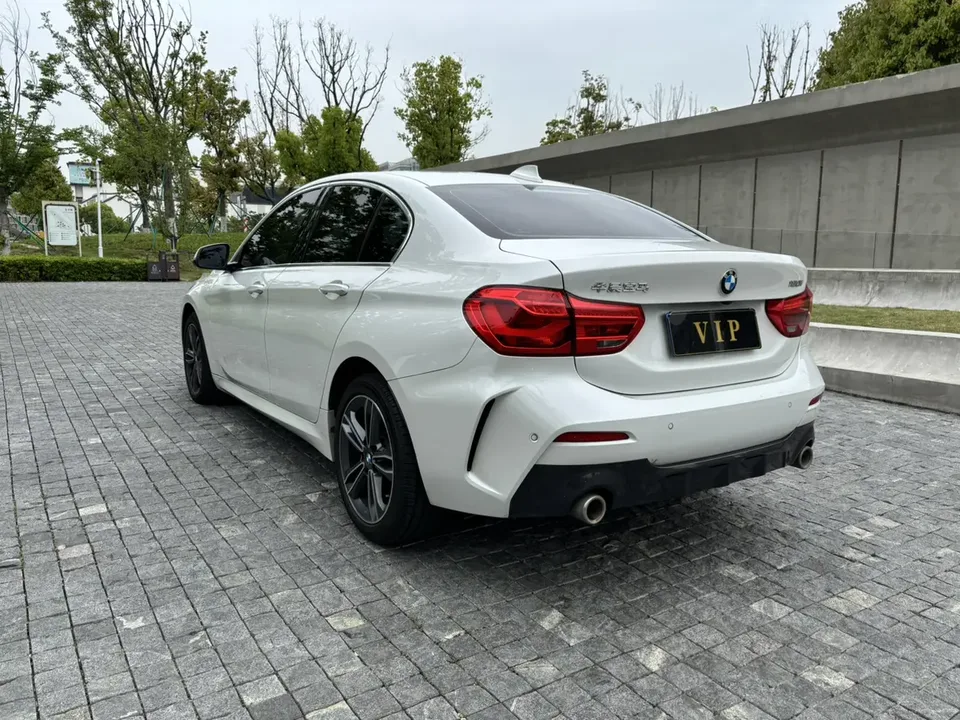 BMW 1 Series 1 Series 2023 BMW 1 Series 2023 120i M Sport 2023 — thumbnail 2