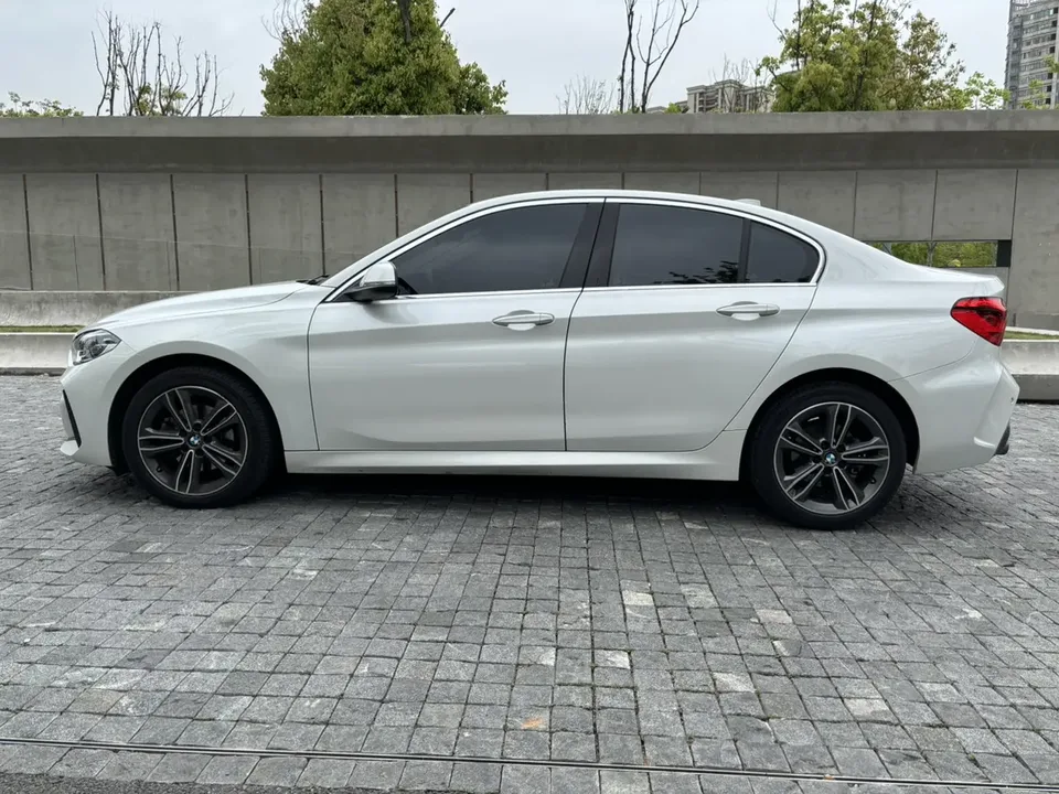 BMW 1 Series 1 Series 2023 BMW 1 Series 2023 120i M Sport 2023 — thumbnail 4