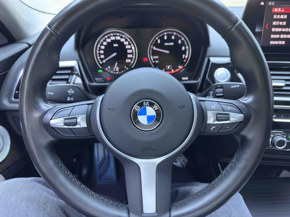 BMW 1 Series BMW 1 Series 2021 120i M Sport Night Edition 2022 — миниатюра 4