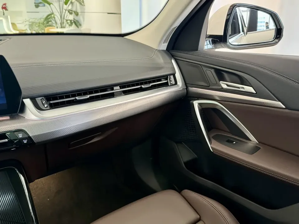 BMW X2 BMW X2 (imported) 2024 sDrive25i M Sport Package 2025 — thumbnail 3