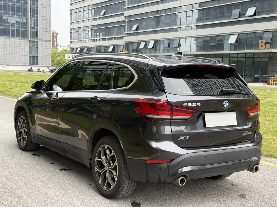 BMW X1 BMW X1 2022 sDrive25Li Leading Edition 2022 — миниатюра 2