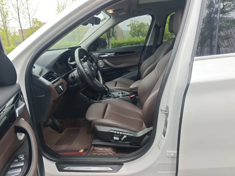 BMW X1 X1 2022 BMW X1 2022 sDrive20Li Exclusive Model 2023 — thumbnail 3