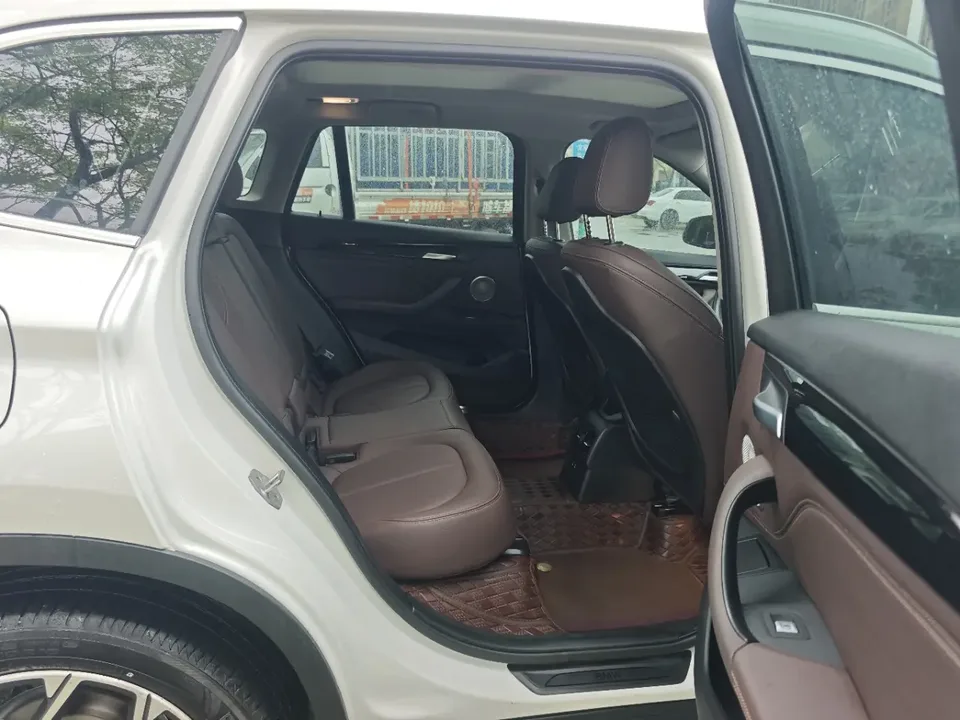 BMW X1 X1 2022 BMW X1 2022 sDrive20Li Exclusive Model 2023 — thumbnail 5