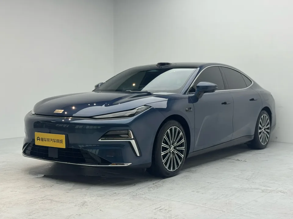 Geely Galaxy Star 8 PHEV 2025