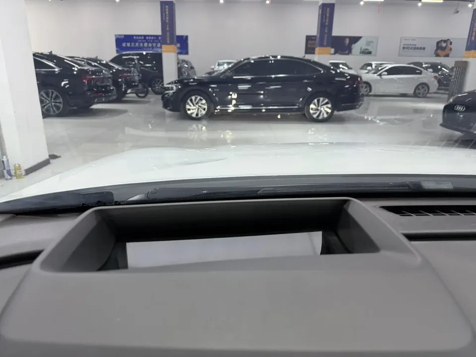 Geely Galaxy Star 8 PHEV 130km EM-P Starship Edition 2025 — миниатюра 4