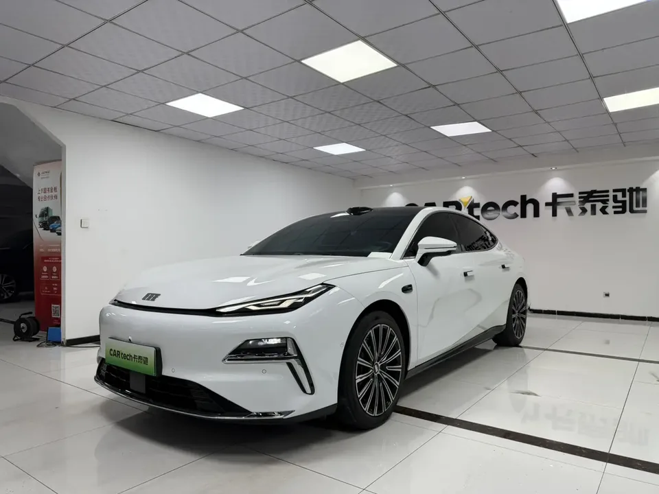 Geely Galaxy Star 8 PHEV 2025