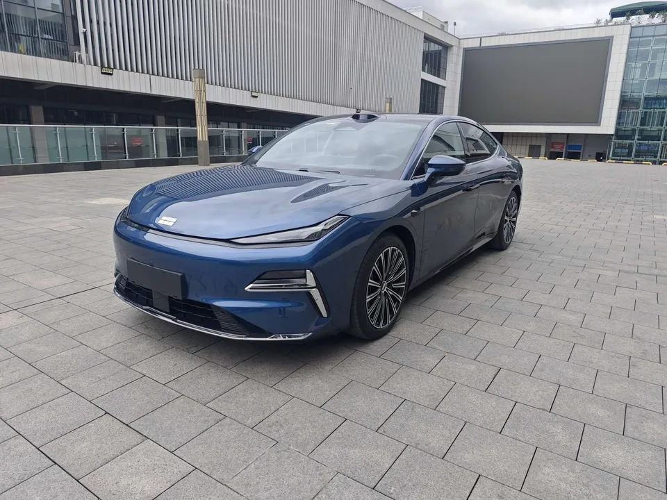 Geely Galaxy Star 8 PHEV 2025