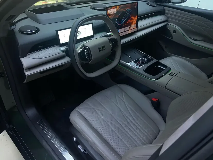 Geely Galaxy Star 8 PHEV 130km EM-i Flagship Edition 2025 — миниатюра 5