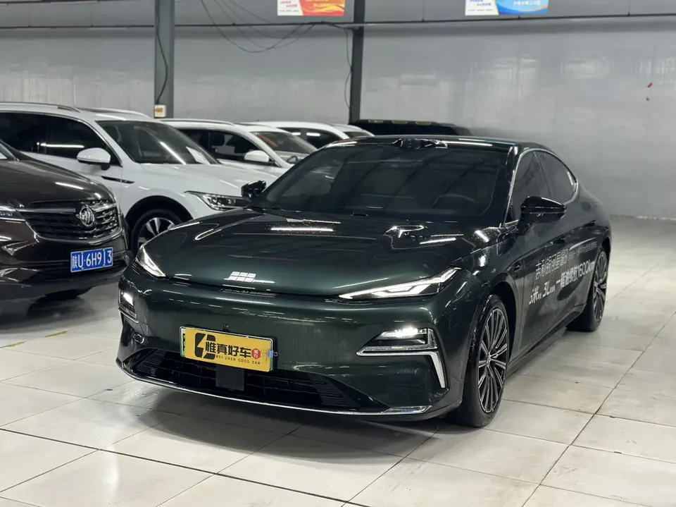 Geely Galaxy Star 8 PHEV 2025