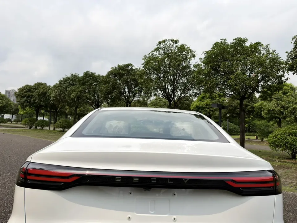 Geely Galaxy Star 6 Galaxy Star 6 2026 125km/h Exploration+ Edition 2026 — миниатюра 3