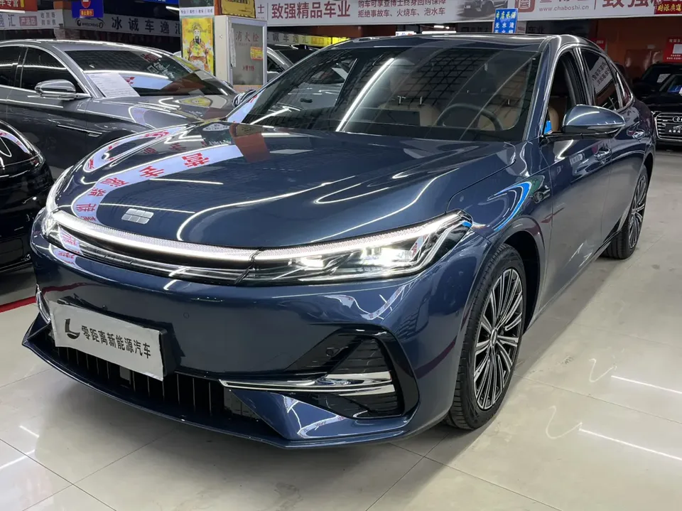 Geely Galaxy A7 PHEV 2025