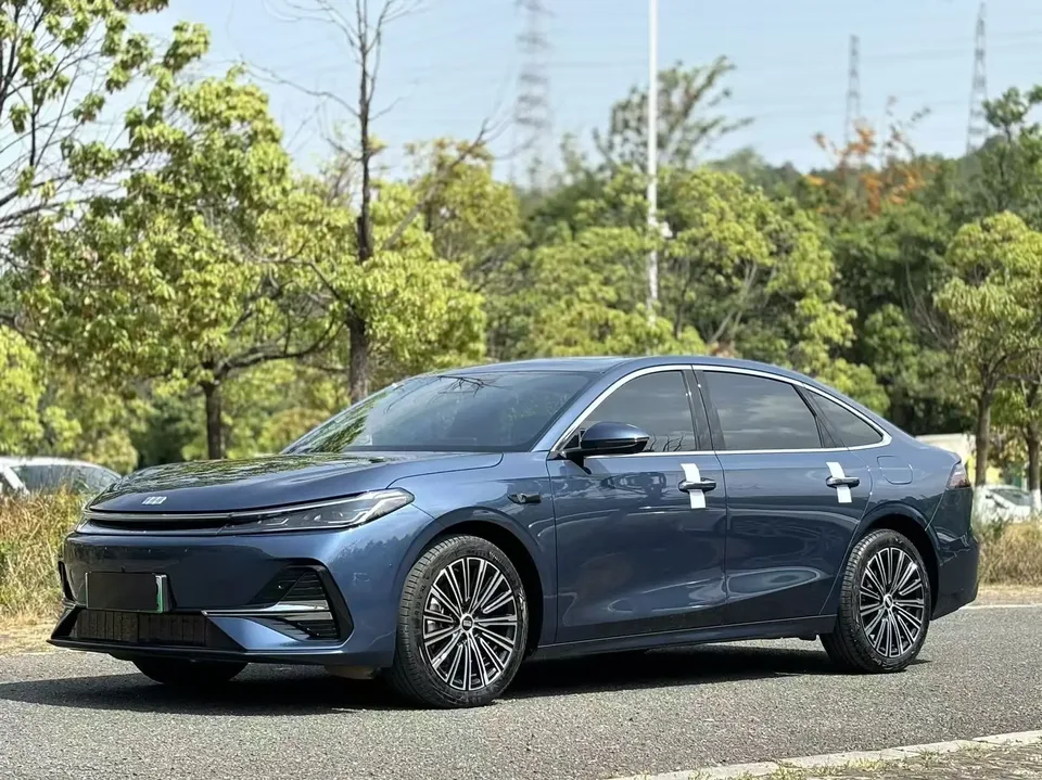 Geely Galaxy A7 PHEV 2025