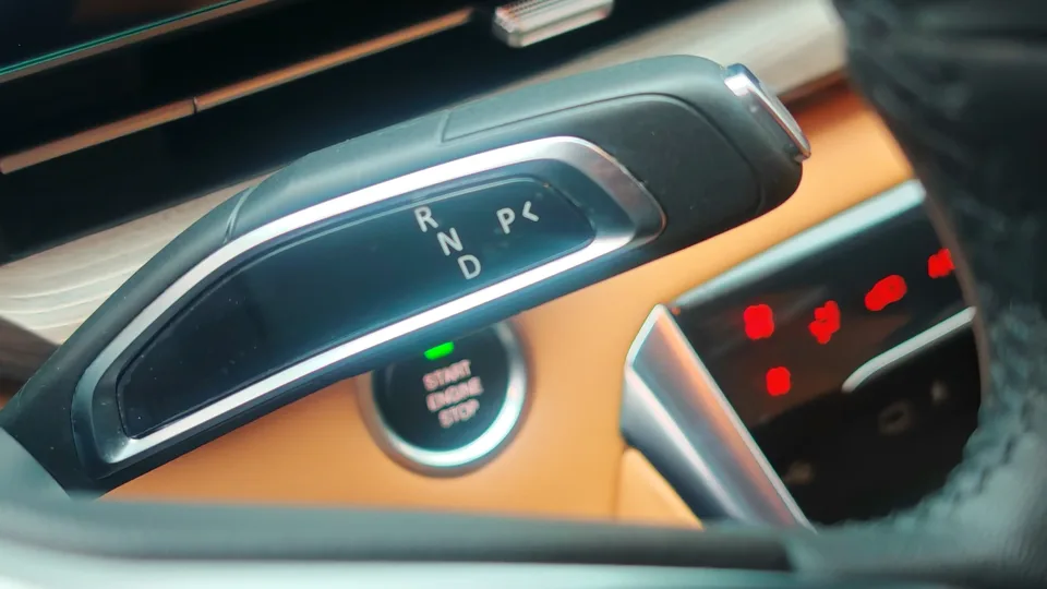 Datong Maxus G50 PHEV Maxus G50 PHEV 2025 Pilot Edition 2025 — thumbnail 4