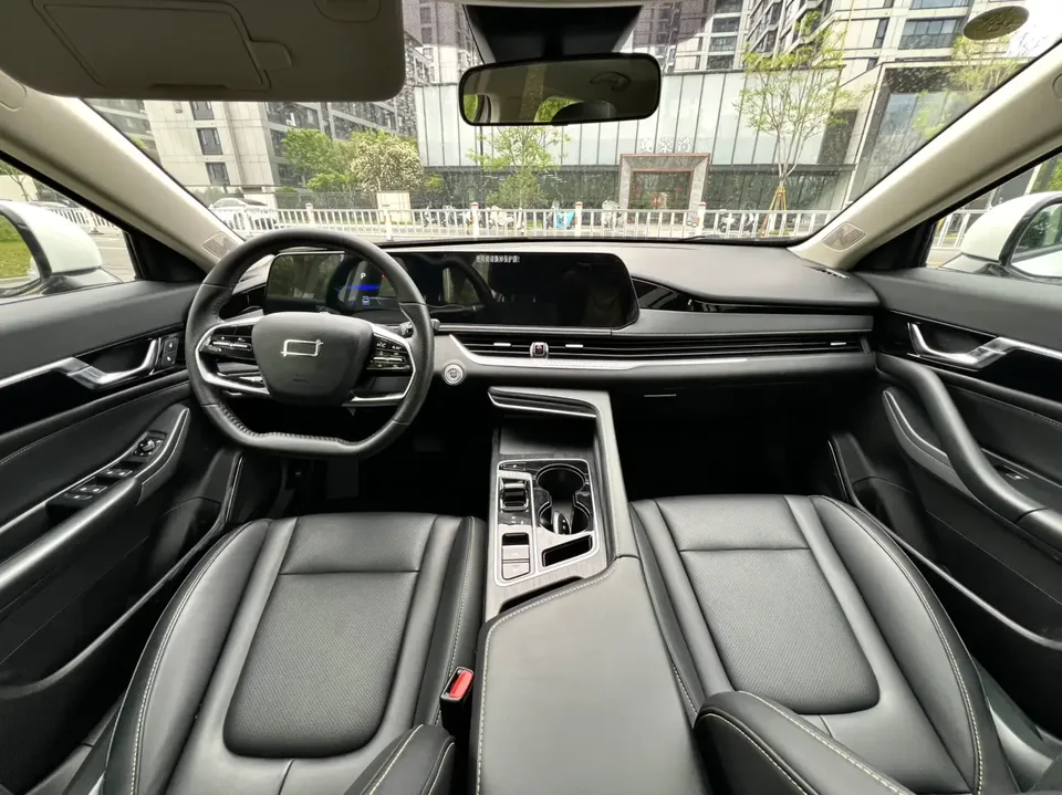FAW Bestune B70 Longteng Edition 1.5T Lingyue Edition 2024 — миниатюра 3
