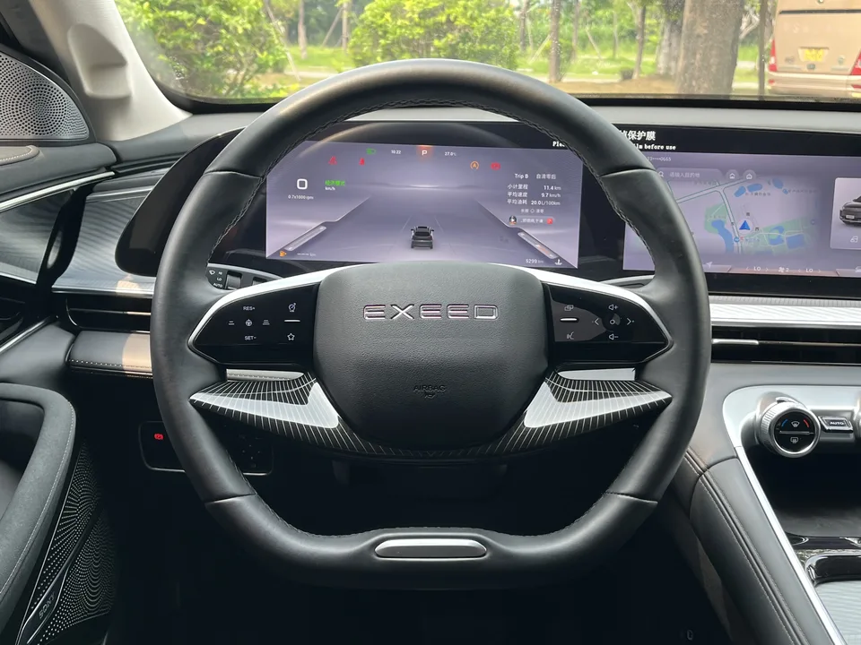 Exeed TXL Xingtu Lingyun 2024 Lingyun 300T 2WD Xingyao Edition 2024 — миниатюра 5