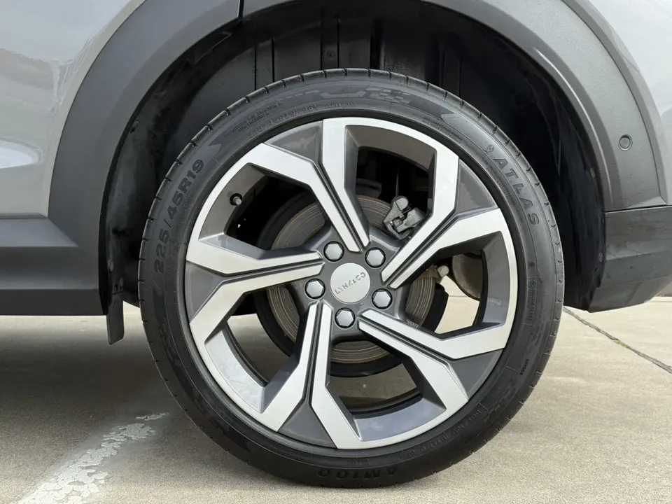 Lynk & Co 06 Lynk & Co 06 2023 Remix 1.5T Halo 2023 — миниатюра 3