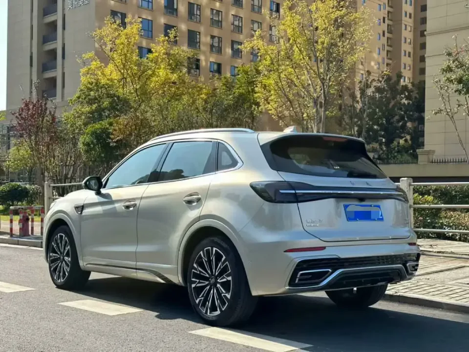 Hongqi HS5 2.0T 4WD Flagship Pro Edition 2024 — миниатюра 2
