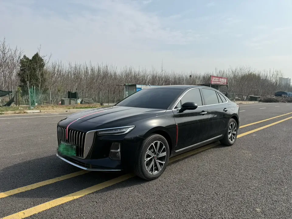 Hongqi H5 PHEV 2025