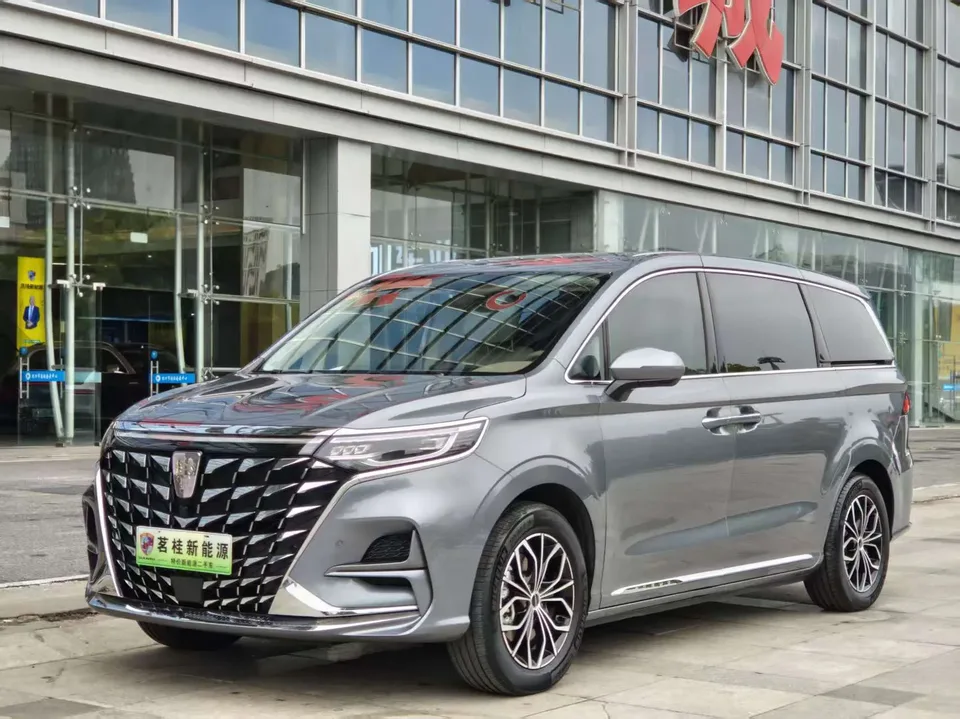Roewe iMAX8 EV 2024
